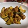 ゆっこの作ってみた!投稿(ご飯がすすむ!鶏肉とズッキーニのマヨポン炒め)
