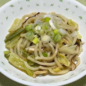 キャピタンの作ってみた!投稿(【白菜と塩昆布のこくうま焼うどん】)