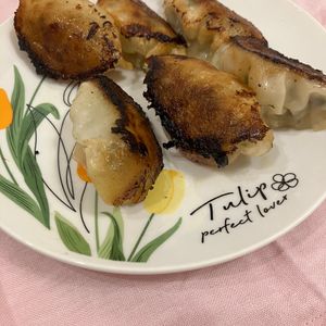 ゆうあの作ってみた!投稿(ミシュランの味!肉汁洪水焼き餃子の決定版)