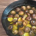 旨味凝縮！オイルまでおいしい！きのこのアヒージョ