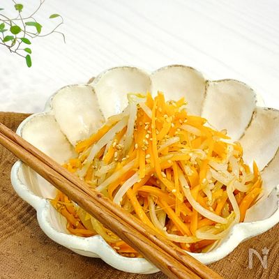 【ほぼ5分】レンジで簡単!やみつき♡人参ともやしのナムル