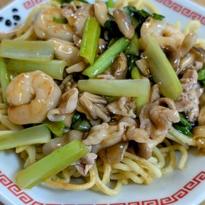 まゆのの作ってみた!投稿(お店以上とほめられる!具沢山『豚と小松菜のあんかけ焼きそば』)