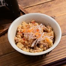 辛くてシビれる「麻辣タケノコ釜飯」