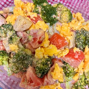 ゆゆの作ってみた!投稿(【温野菜のごまドレサラダ】冬でも美味しく野菜がとれる♪)