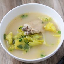 鶏と春キャベツで作る!本格極み白湯(パイタン)スープ♪