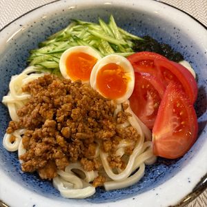 楽ラク手抜キッチン🐶🐾の作ってみた!投稿(野菜たっぷり《スタミナ♡肉味噌うどん》)