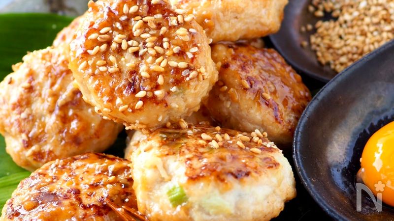 つくね 豆腐でふわふわ切り干しシャキッと】ヘルシー鶏つくね | レシピサイトNadia