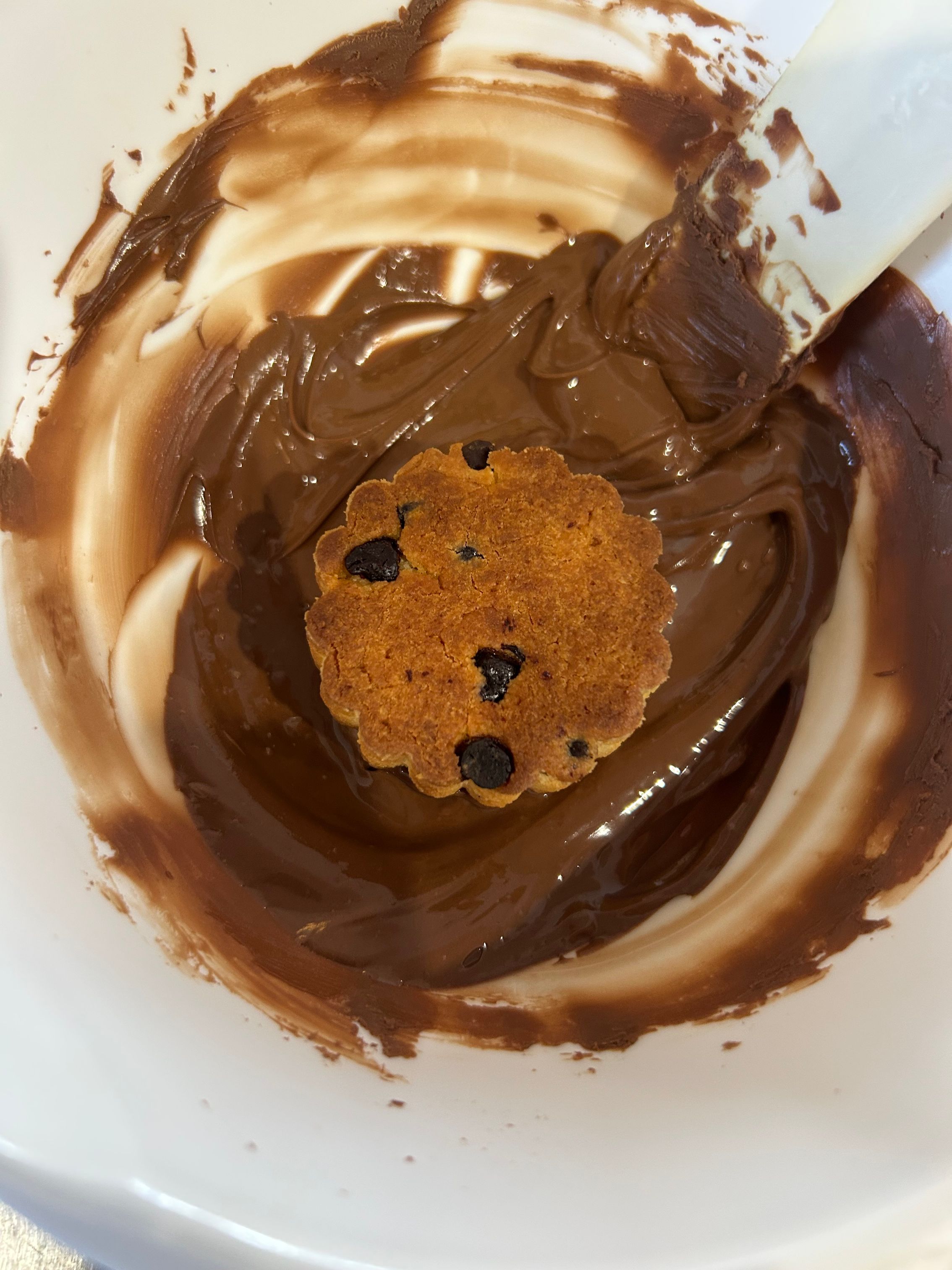 ポリ袋で簡単！洗い物も楽々！【米粉Wチョコスコーン】 | レシピ