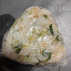 970401の作ってみた!投稿(炒め水菜の香ばしゴマ風味おにぎり)