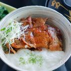 【とろろ豚丼】炭火焼き風のたれで！