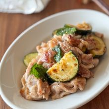 ワンパン10分【豚こまとズッキーニの大葉炒め】
