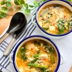 豆腐とニラのピリ辛かきたまスープ