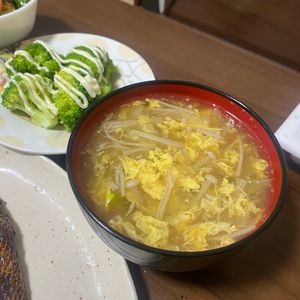 1616566の作ってみた!投稿(ふわとろ🤤【えのきとキャベツのたまごスープ】)