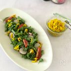 菊のピンクペッパーマリネ