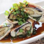 ネギいっぱいのなすとチーズの豚肉巻き