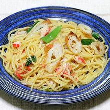 冷めても美味しい「竹輪とかにかまの和風パスタ」