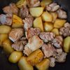 れみーの作ってみた!投稿(じゃがいもと鶏肉の甘辛バター照り煮)