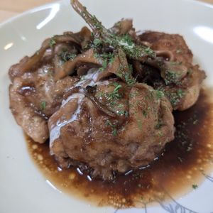 みょんともの作ってみた!投稿(フライパンで！【鶏もも肉のやわらか煮】時短でレストランの味♩)