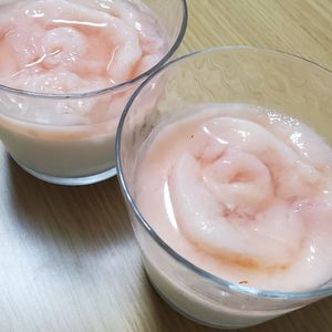 週一だけは頑張ります💦の作ってみた!投稿(超簡単‼︎【桃のパンナコッタ】火を使わず混ぜて冷やすだけ)