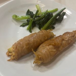 ともみかん🍊の作ってみた!投稿(甘辛だれでごはんがすすむ!アスパラの肉巻き)