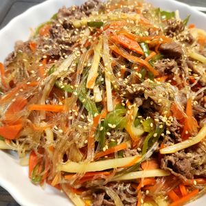 ぱんだの作ってみた!投稿(【牛肉とピーマンの中華風春雨炒め】ごま油香る♪味染みおかず♪)