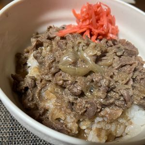 ぽちゃこの作ってみた!投稿(【つゆだく牛丼】めちゃめちゃ美味しい♡)