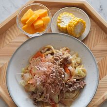 夏休みに大活躍！具だくさんやきうどん