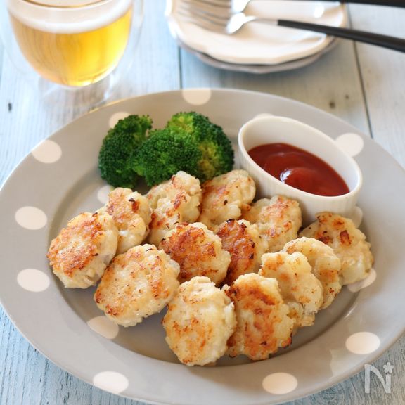 鶏ひき肉入り！ハッシュドポテトナゲット