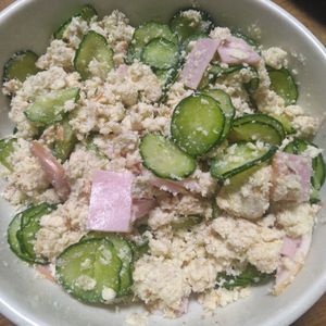 ももの作ってみた!投稿(ヘルシー♡きゅうりのおからサラダ)
