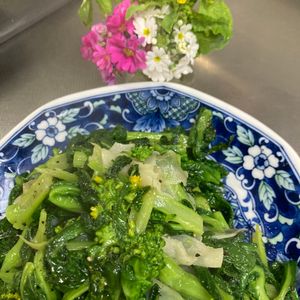 そら・ゆずの作ってみた!投稿(シンプル菜の花のガーリック炒め)