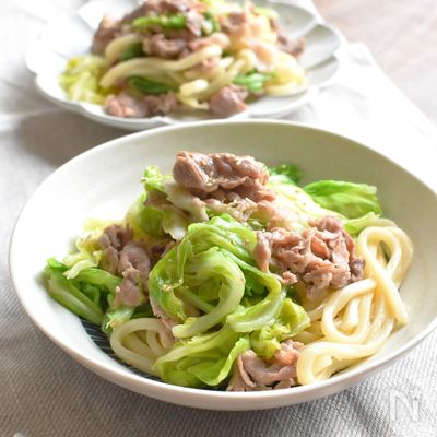コスパ最高！豚と春キャベツのやみつき焼きうどん