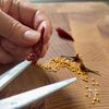 秋の香り広がる【椎茸と舞茸のアヒージョ】初めてでも作りやすいの工程1