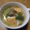 ももの作ってみた!投稿(厚揚げと小松菜と舞茸のごま味噌スープ【#包丁不要】)