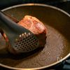 ハーブたっぷり。豚肩ロースのエスニック煮込みの工程2