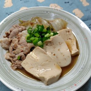 コスモスの作ってみた!投稿(【白菜入り豚こま肉豆腐】コスパ優秀◎切って煮るだけ和食！)