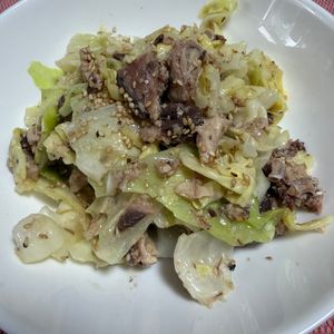 ゆっこの作ってみた!投稿(包丁不要！5分で【キャベツとさばの旨だれ和え】さば缶で簡単◎)