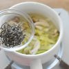 [卵と白菜の塩こんスープ]野菜たっぷりでヘルシー♪の工程1