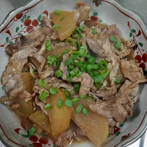 鶏皮坊主の作ってみた!投稿(【大根と豚こま肉の煮物】甘辛煮物の黄金比！食材置き換えOK！)