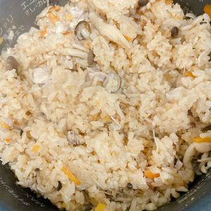 1322383の作ってみた!投稿(【鶏肉ときのこの炊き込みご飯】最高峰の美味しさ☆うま味♬)