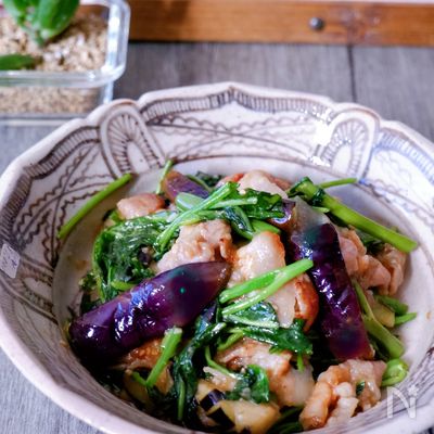 茄子・豚バラ・空芯菜の甘辛炒め