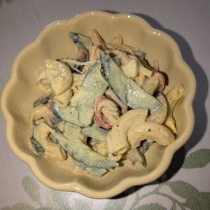 KUMIKOの作ってみた!投稿(気づけば完食！【カレーマカロニサラダ】)