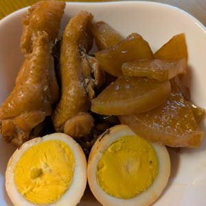 かめちゃん🐢の作ってみた!投稿(味染み抜群！照りっ照りっ♡︎手羽元と焼き大根の甘辛煮)