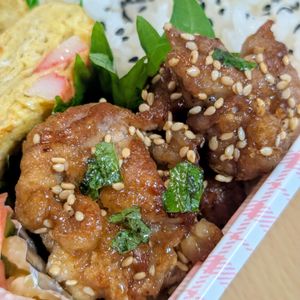 まゆのの作ってみた!投稿(【包丁不要!カリカリ豚こまの甘酢ごま和え】子供爆食♡︎)