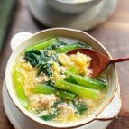 あっさりポカポカ！鶏そぼろと小松菜の生姜たまごスープ