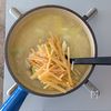 【本場アメリカの味】チキンヌードルスープの工程2