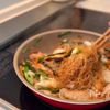 10分で完成！ワンパンで【チャプチェ丼】の工程6