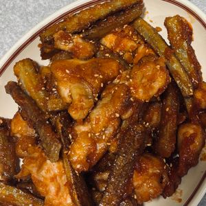 yuu17の作ってみた!投稿(【ヤンニョムごぼうチキン】やみつき♡ご飯にもお酒にも合う！)