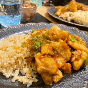 みっさキッチンの作ってみた!投稿(ワンパン15分のアメリカ町中華【バーボンチキン】ご飯にかけて)