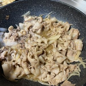 Hikeyの作ってみた!投稿(【10分で!定食屋さんの豚肉の生姜焼き】黄金比で簡単やわらか)