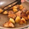 ご飯が止まらない！【鶏肉とじゃがいものコクうま炒め】の工程3
